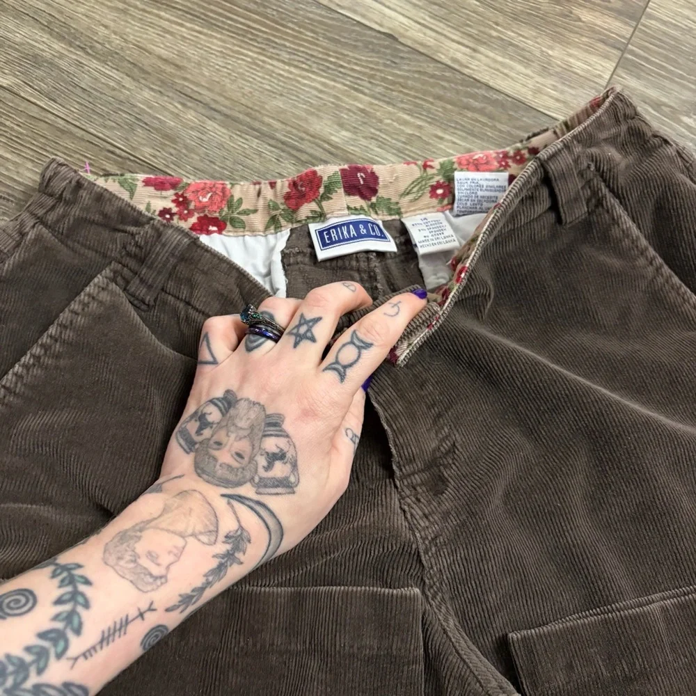 Y2K does 70s Vintage Erika & Co Corduroy Flare Pants (Chocolate Brown) Size 14